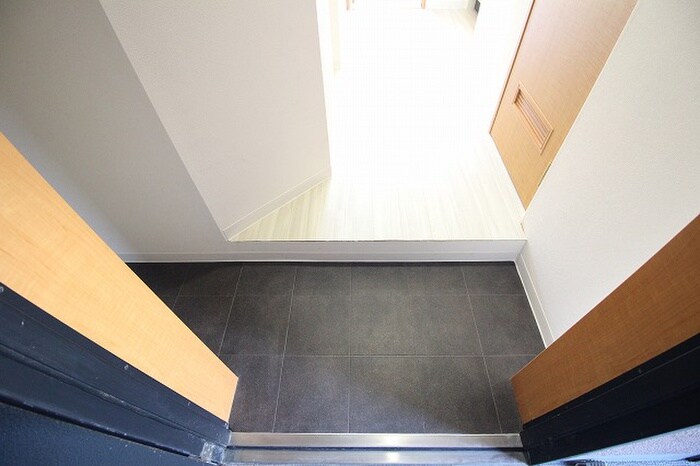 物件内観写真15　(玄関)