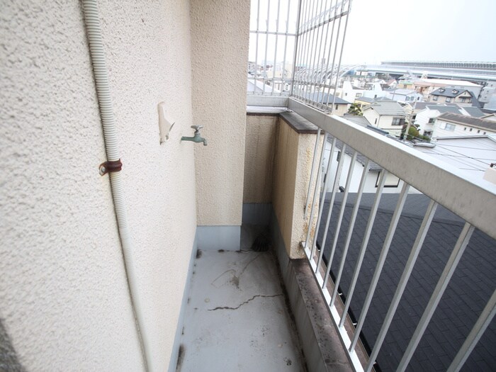 物件内観写真13　(洗濯機置場)