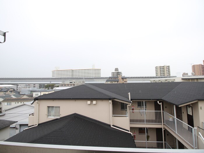 物件内観写真21　(室内からの展望)