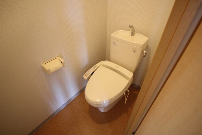 物件内観写真11　(トイレ)