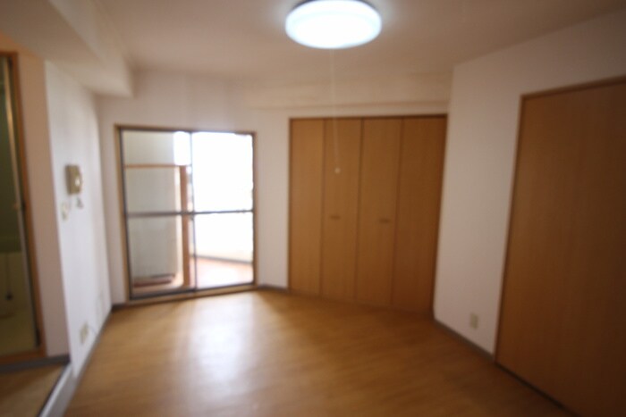 物件内観写真18　(居室)