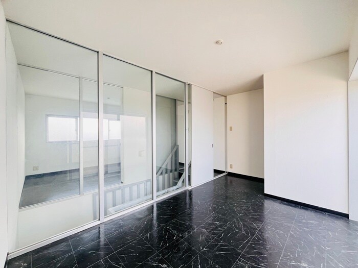 物件内観写真10　(居室)