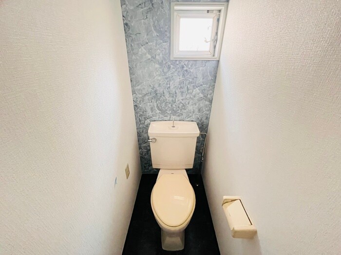物件内観写真12　(トイレ)