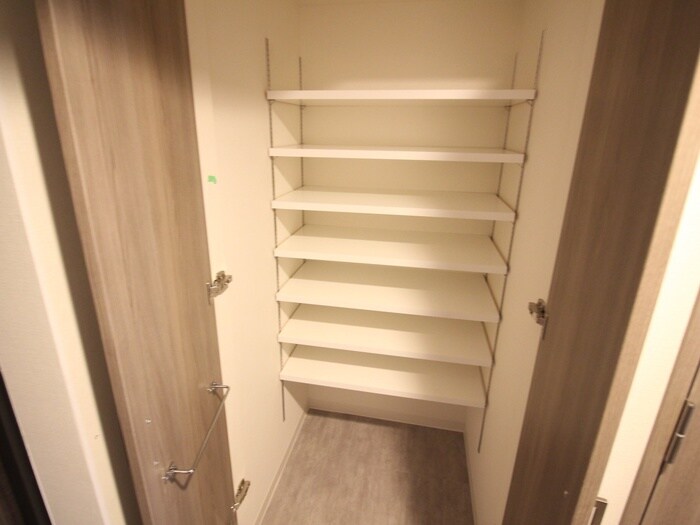 物件内観写真8　(靴箱)