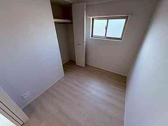 物件内観写真15　(居室)