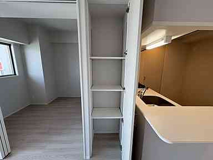 物件内観写真16　(収納)