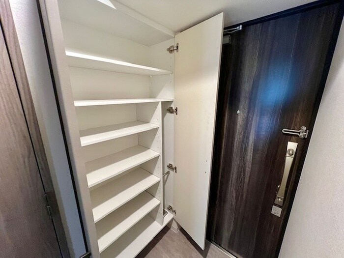 物件内観写真17　(靴箱)