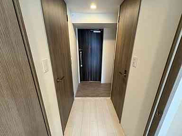 物件内観写真17　(玄関)