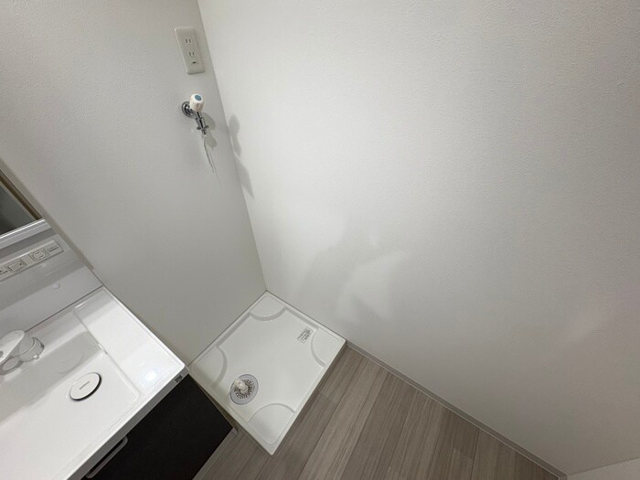 物件内観写真11　(洗濯機置場)