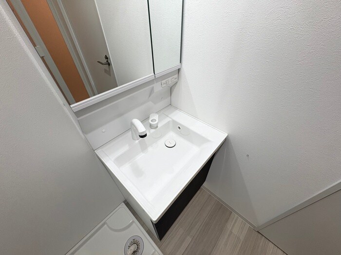 物件内観写真11　(洗面)