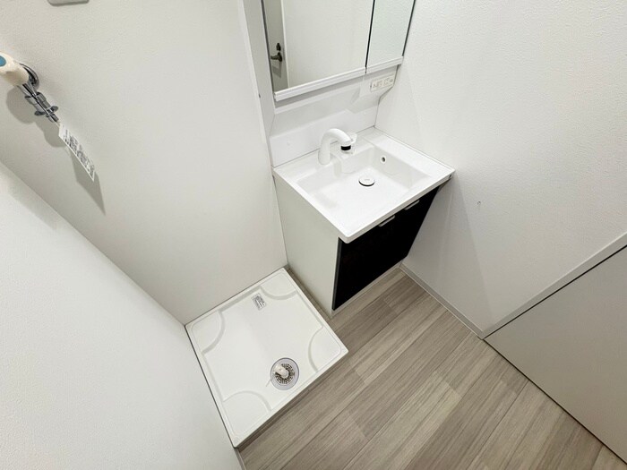 物件内観写真11　(洗濯機置場)