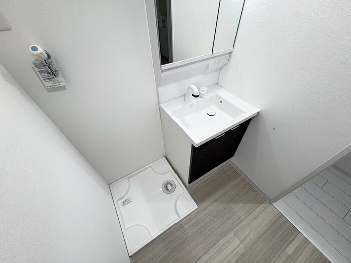 物件内観写真11　(洗濯機置場)