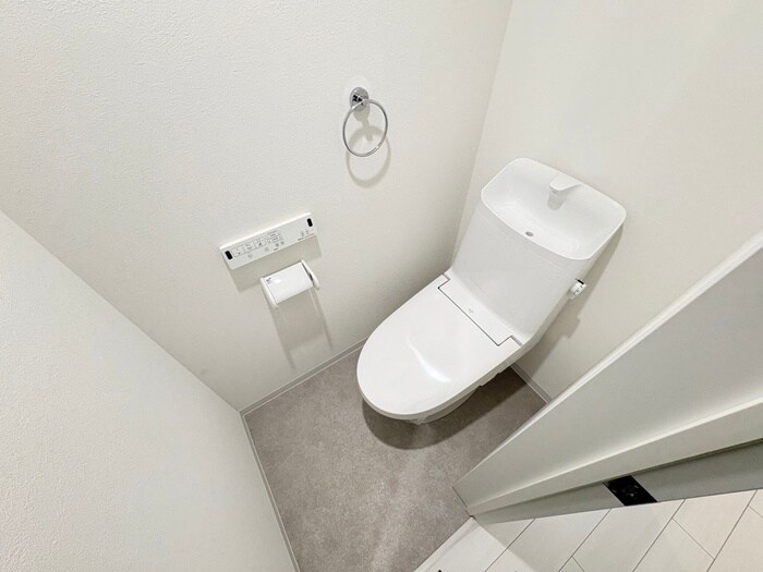 物件内観写真12　(トイレ)