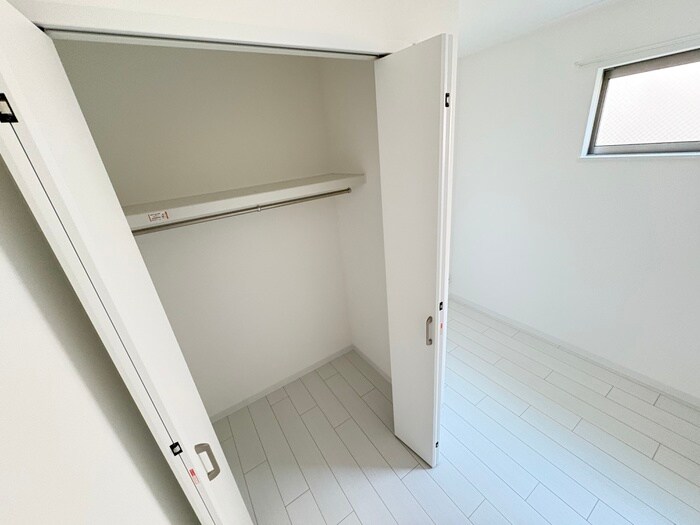 物件内観写真13　(収納)