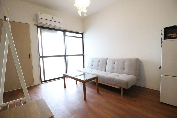 物件内観写真6　(居室)