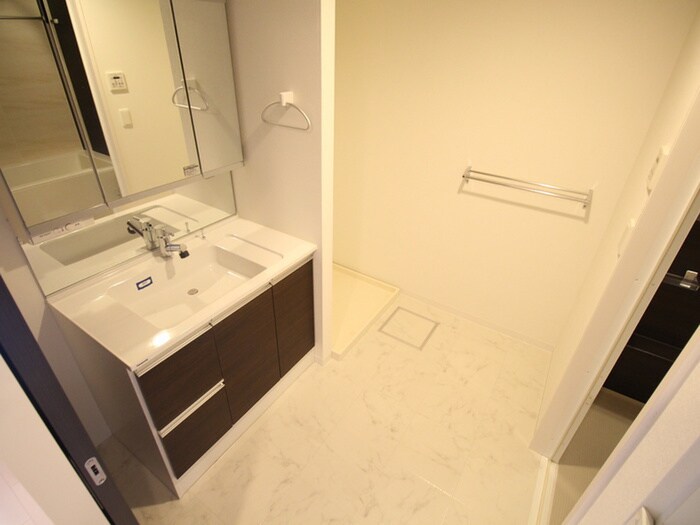 物件内観写真13　(洗面)