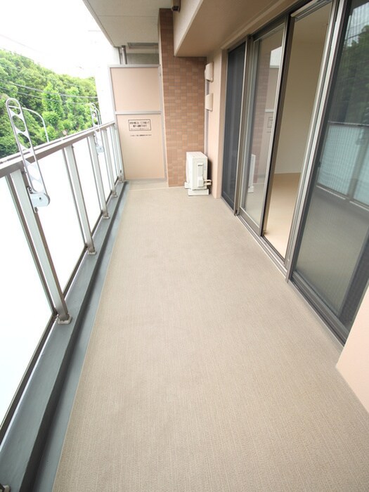 物件内観写真17　(ベランダ・バルコニー)