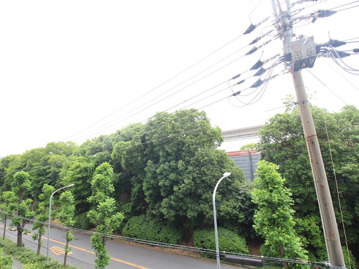 物件内観写真18　(室内からの展望)