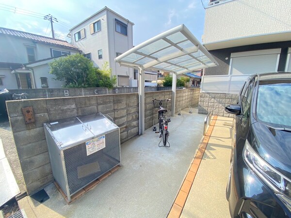 駐輪場