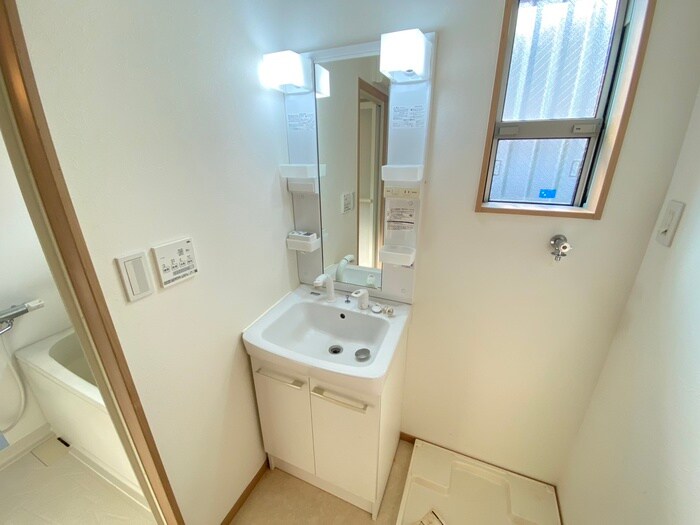 物件内観写真14　(洗面)