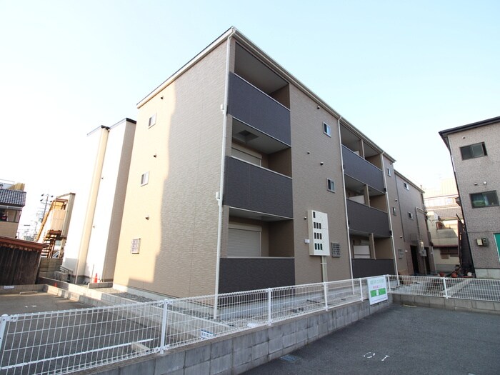 物件外観写真2　(外観写真)