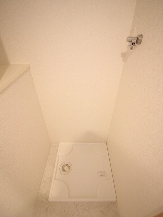 物件内観写真19　(洗濯機置場)