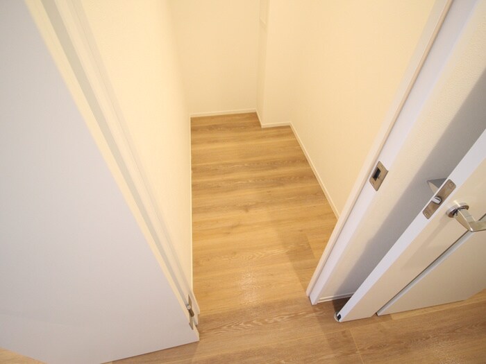 物件内観写真10　(収納)