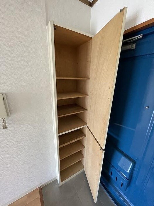 物件内観写真8　(靴箱)