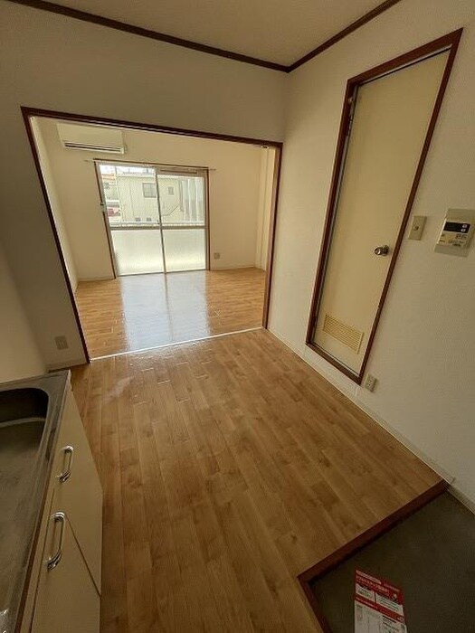 物件内観写真11　(居室)