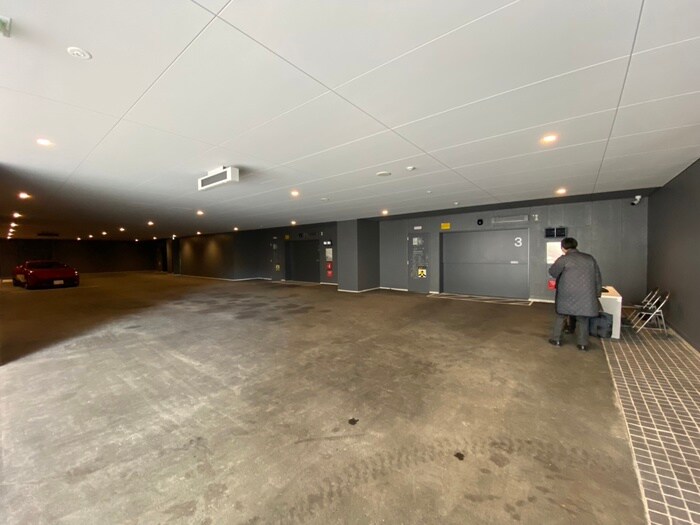 物件外観写真5　(駐車場)