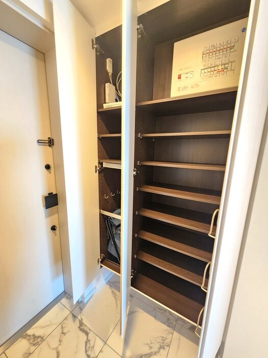 物件内観写真19　(靴箱)