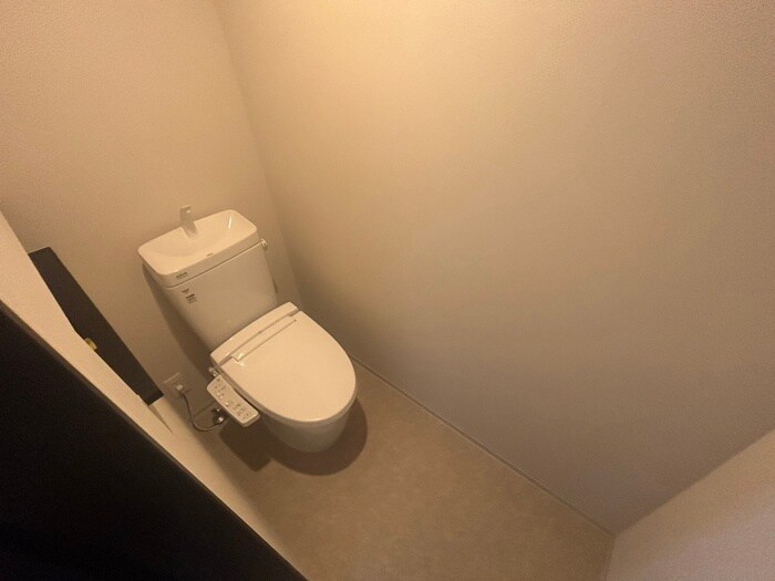 物件内観写真11　(トイレ)