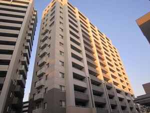 ｸﾞﾗﾝﾌｧｰｽﾄ千里桃山台８号棟(903)外観写真