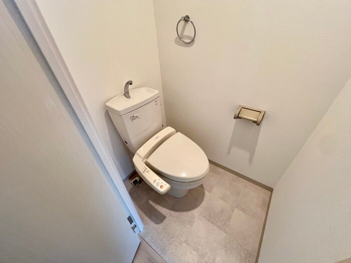 物件内観写真13　(トイレ)