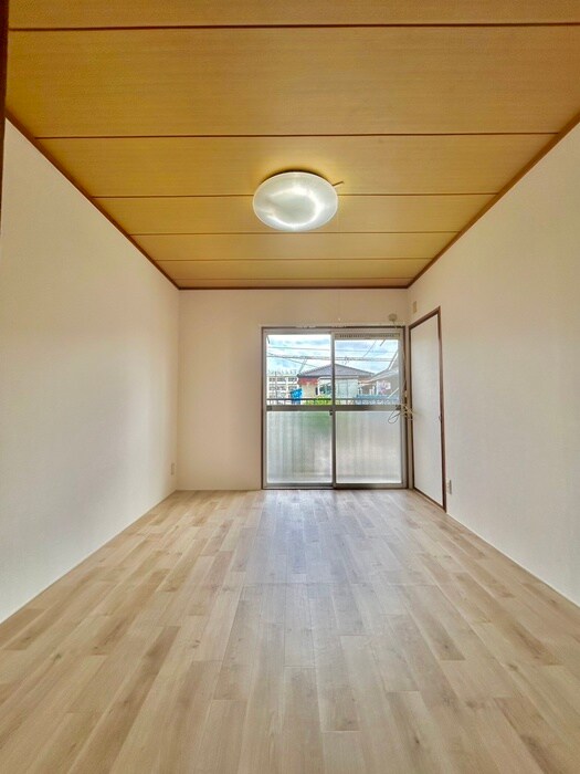 物件内観写真10　(居室)