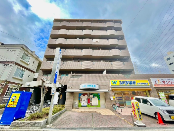 物件外観写真1　(外観写真)