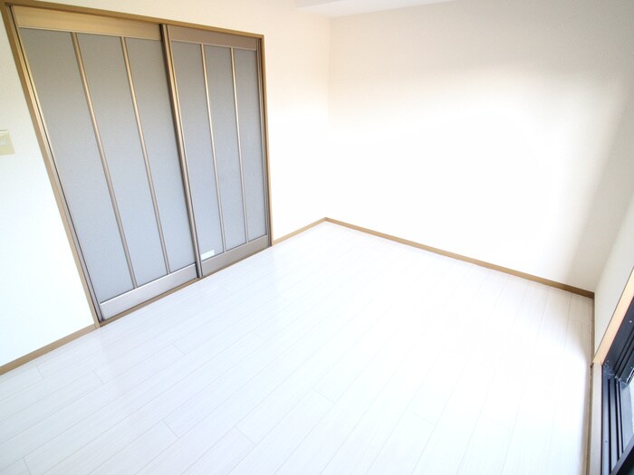 物件内観写真10　(居室)
