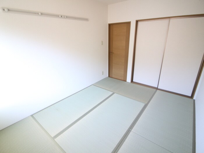 物件内観写真12　(居室)