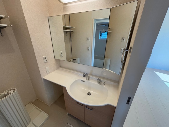 物件内観写真9　(洗面)