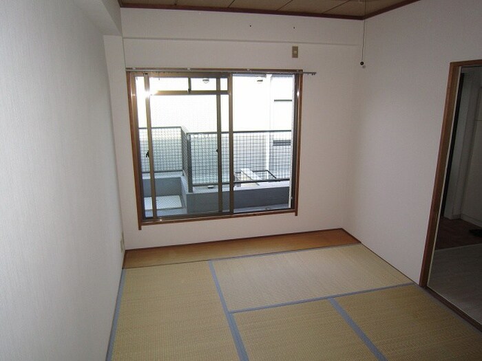 物件内観写真6　(居室)