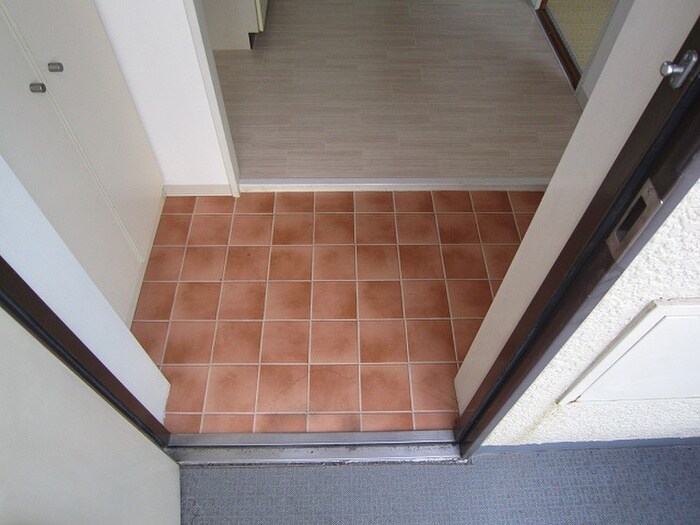 物件内観写真15　(玄関)