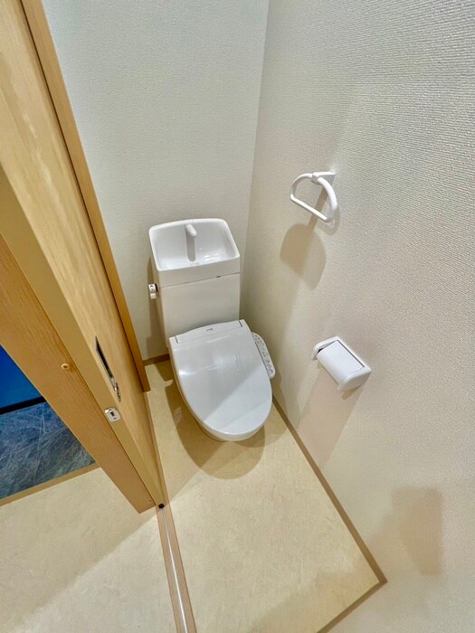 物件内観写真14　(トイレ)