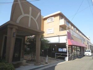 ロイヤルシャト－園田外観写真