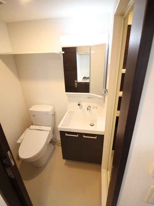 物件内観写真9　(洗面)