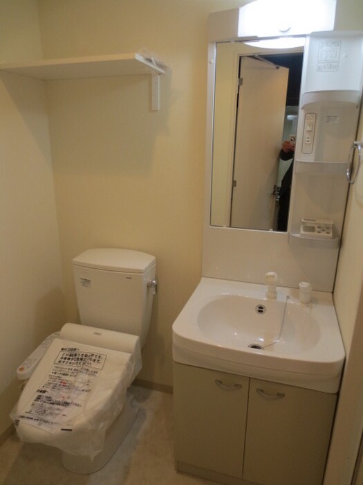 物件内観写真9　(洗面)