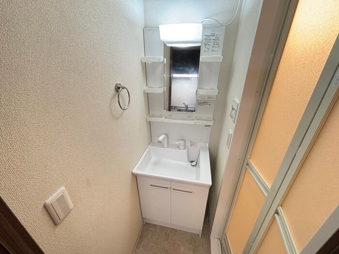 物件内観写真12　(洗面)