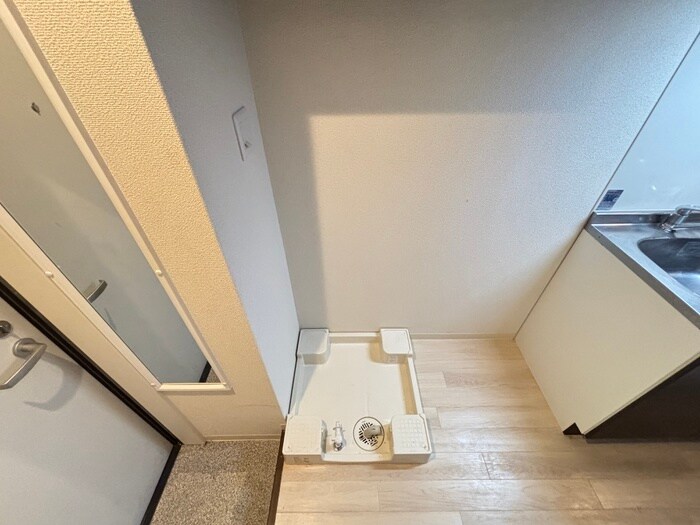 物件内観写真17　(洗濯機置場)