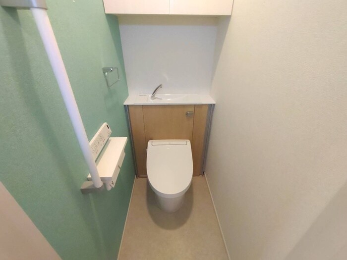 物件内観写真14　(トイレ)