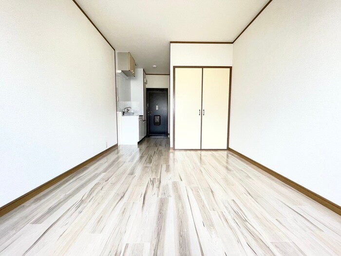 物件内観写真6　(居室)