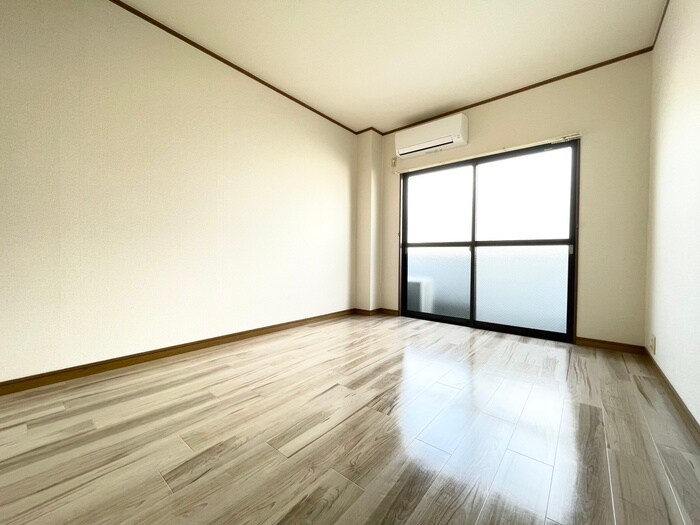 物件内観写真10　(居室)